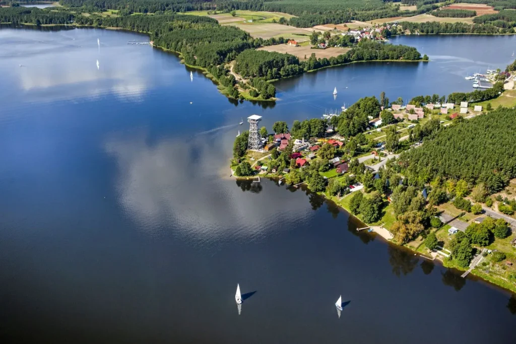 Hotel Niedźwiadek SPA & Natura nad jeziorem Wdzydze – wczasy na Kaszubach